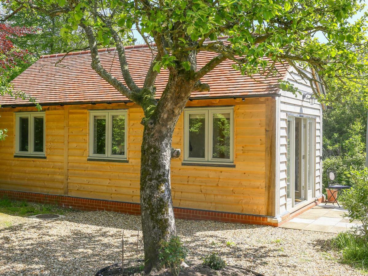 The Lodge At Mortons Malmesbury Exteriör bild